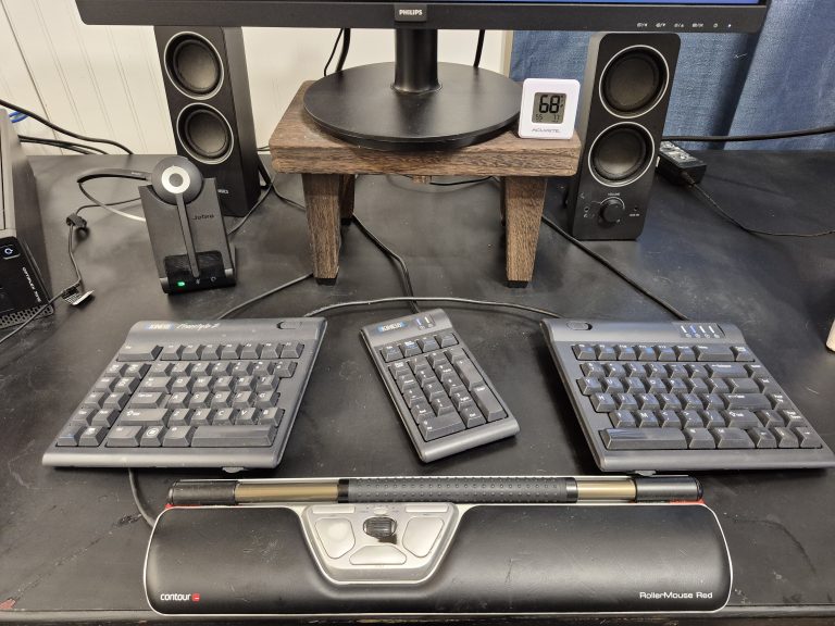 Kinesis Freestyle2 Ergonomic Keyboard + Numeric Keypad Review